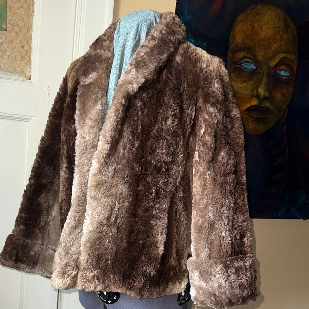 Vintage fur 40’s 50’s 60’s teddy bear coat pockets, medium